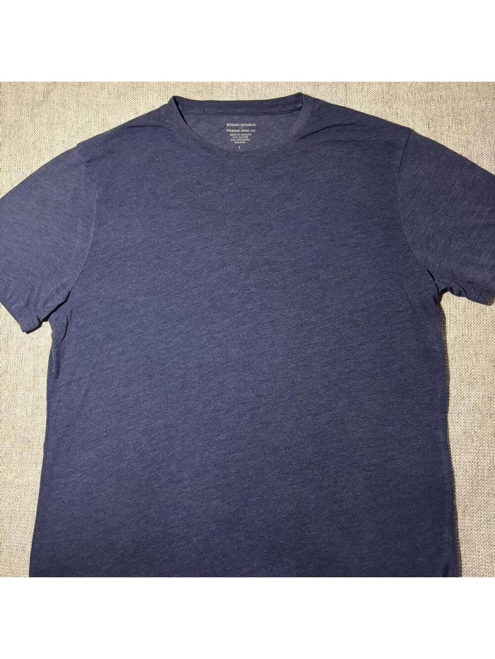 Men's Navy and Blue Tshirt